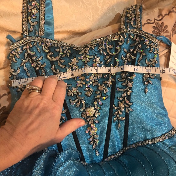 Tiffany princess pageant Ballgown sample size 6 - Picture 7 of 8